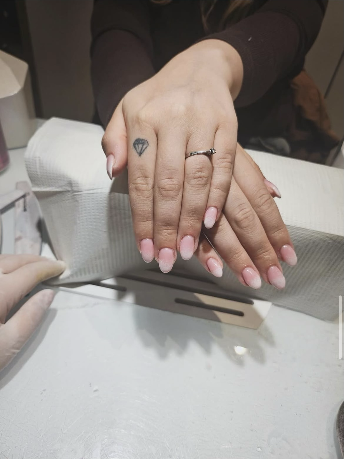 MoLove Beauty — Nude ombré